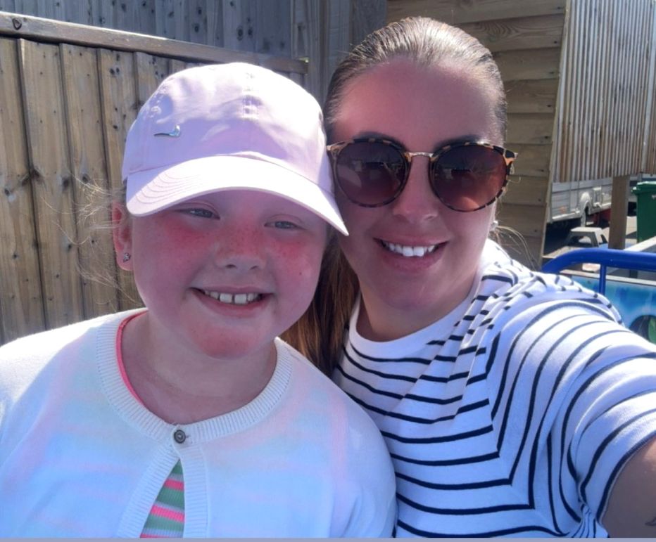 A selfie of Gemma and her daughter smiling